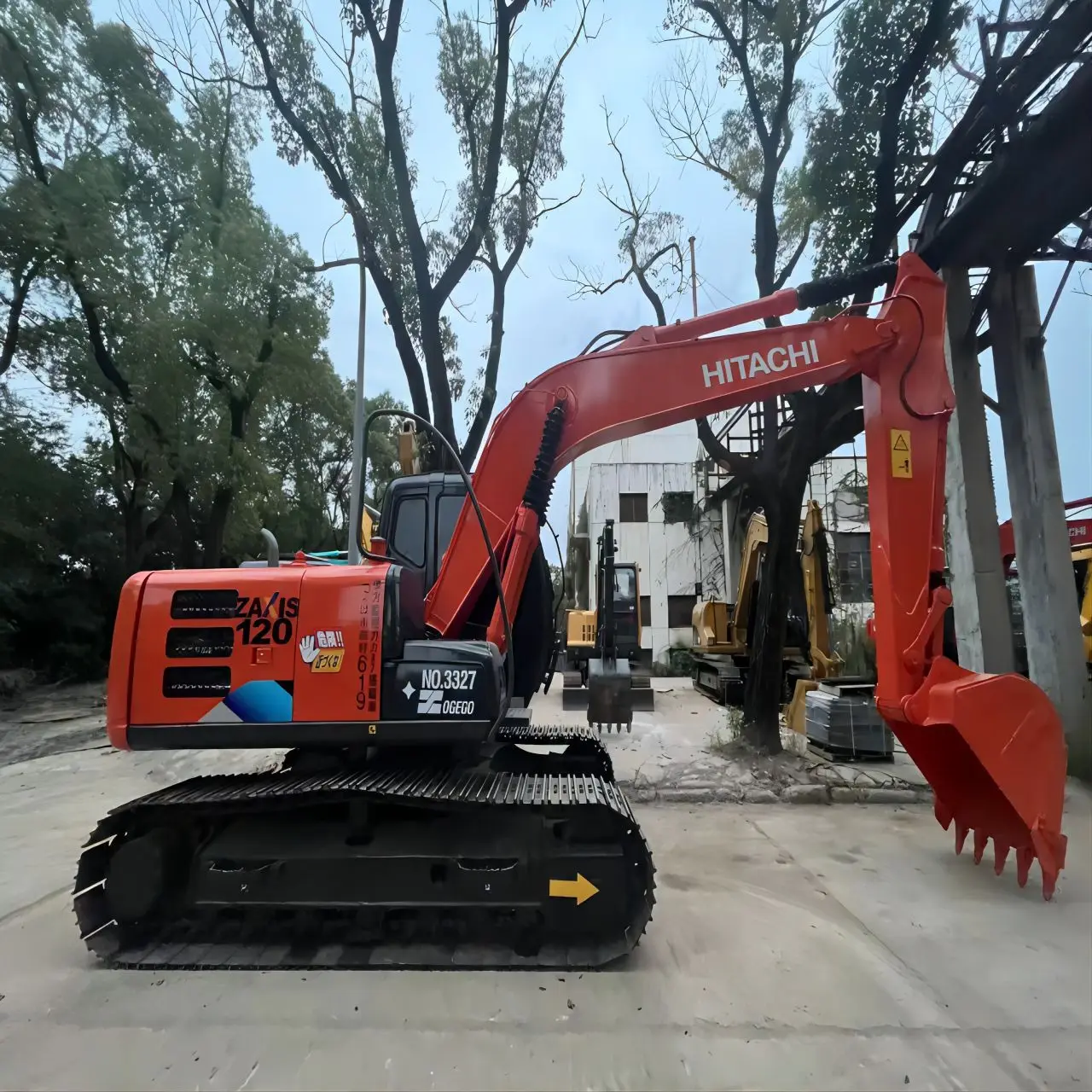 Hitachi zx 120 Used Excavator farming digger japan 12 ton Hitachi  ZX120