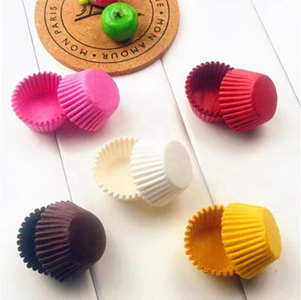 Wholesale Celebration Gift Greaseproof Paper Baking Cake Cups Muffin Cup Disposable Cupcake