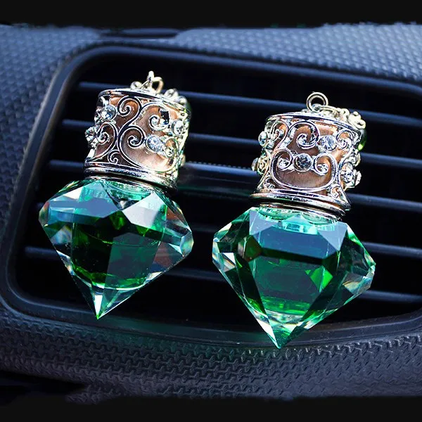 Perfume Pendant Car Vent Clip Air Freshener Diffuser Hanging Glass Fragrance Bottle Heart Shape Crystal Perfume Bottles