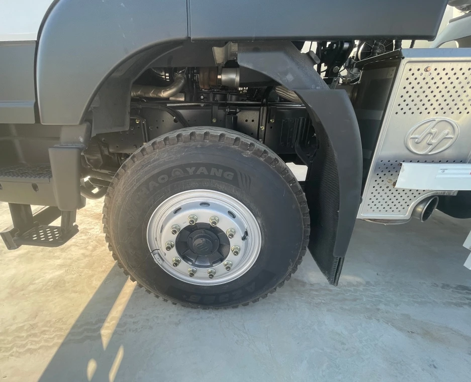 Isuzu 390HP 6X4 Concrete Mixer Truck Cement Tank Truck Customization Support