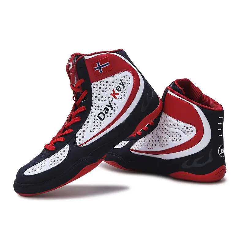  2021 Custom high top air permeable wrestling shoes professional boxing split rubber sole boots for