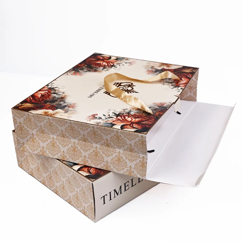 Wedding Towel Candy Box Packaging Bridesmaid Gift Paper Bags With Handles luxury packaging wedding candy box