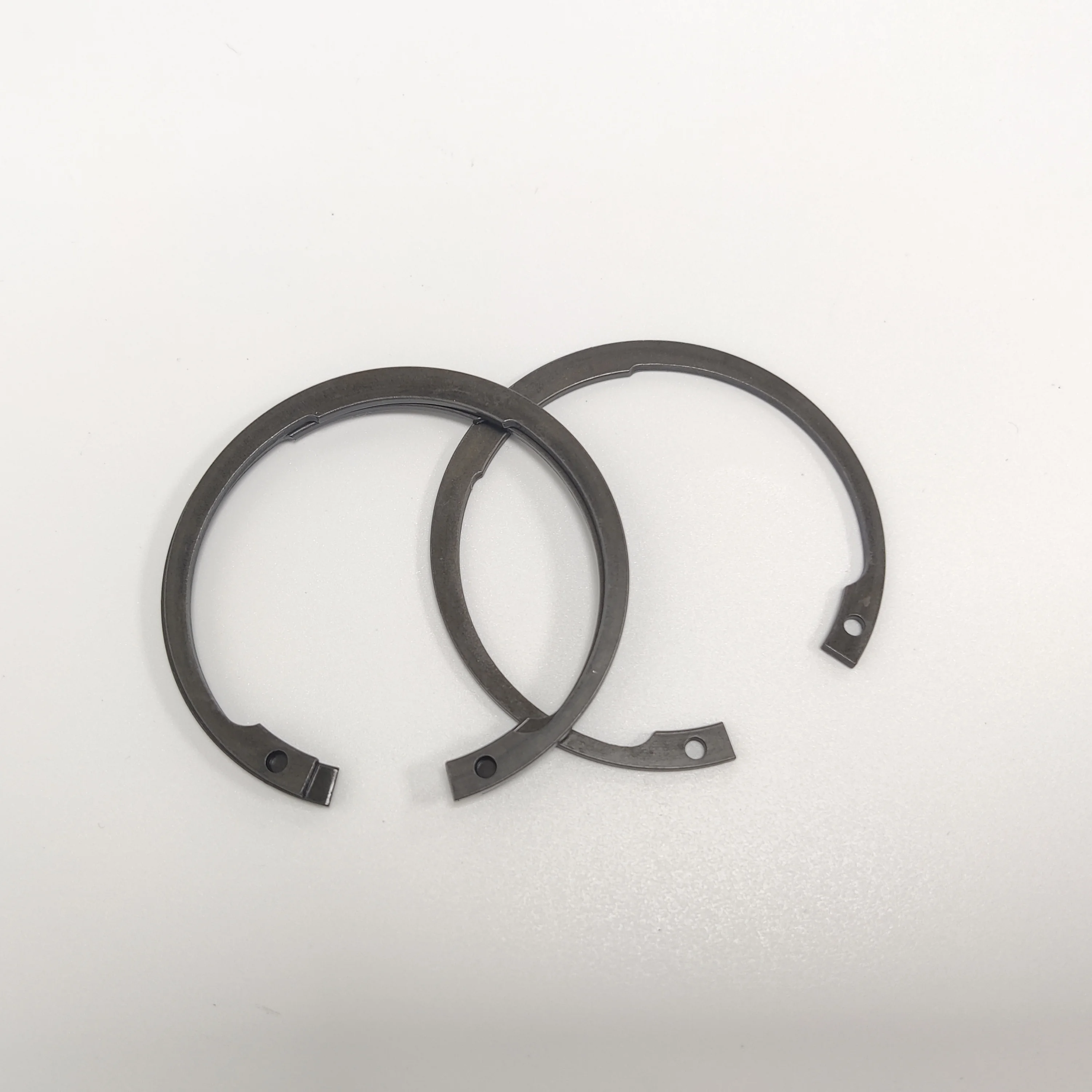 din 472 B type internal circlip 24mm  (DIN472 )