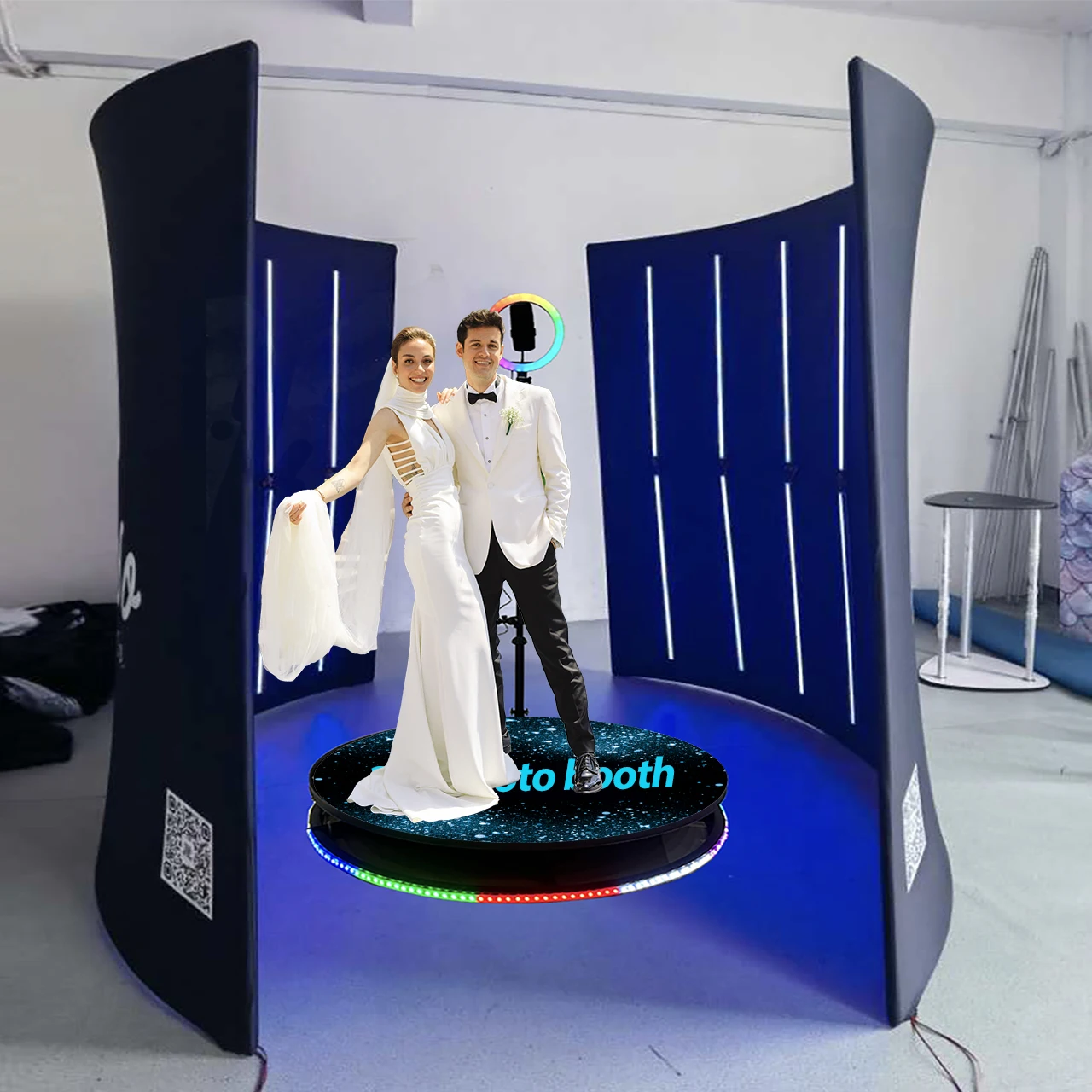 2023 High Quality Mirror Photo Booth Touch Screen with Props Free Accessories Sapphire Roamer Ipad Mirror Photo Booth