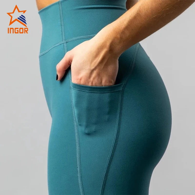 2024 Custom Workout Yoga Pants Push Up Women OEM Nylon Spandex Leggings Wholesale