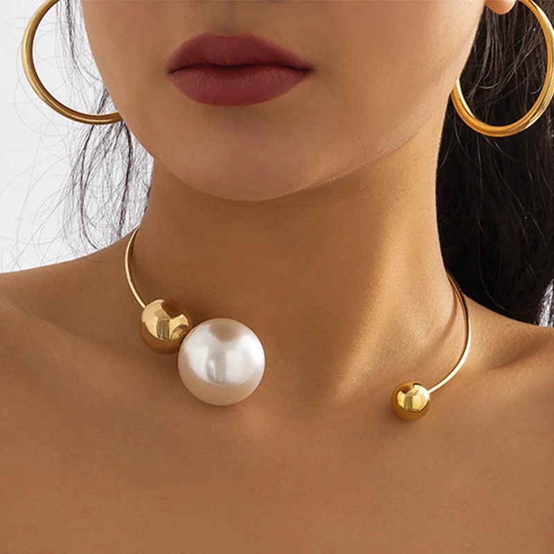 2024 New Arrival Fashion Jewelry Luxury One Layer Pearl Collar Choker Necklace Vintage Big Pearl Choker Necklaces Women