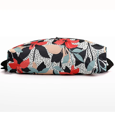 Factory direct cartoon waterproof collapsible draw rope bunch travel shopping bag grocery portable folding backpack bag