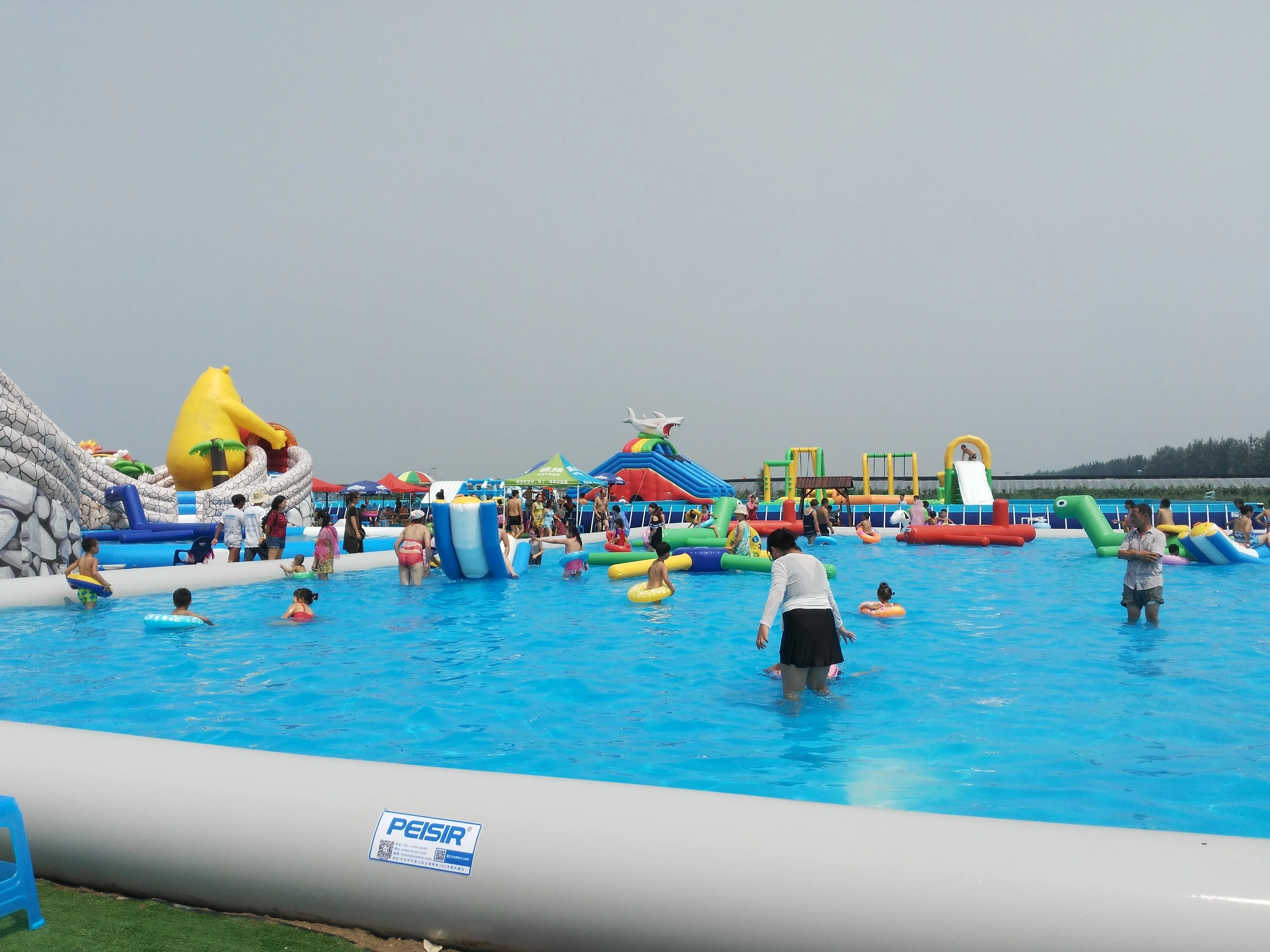 Manufacture custom Outdoor Inflammable Structure outdoor equipment Inflatable water park