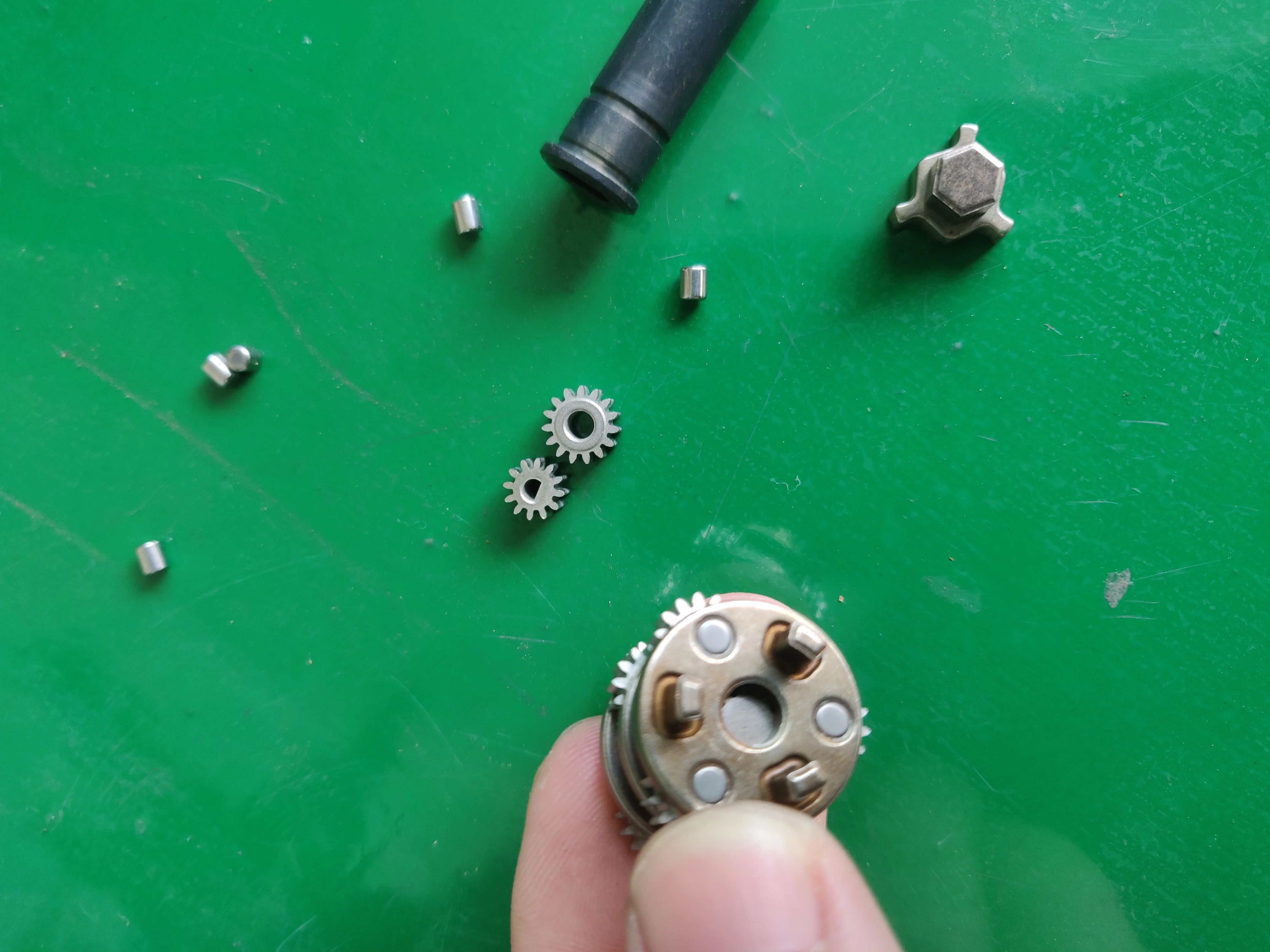 Planetary gear box for electric screwdriver