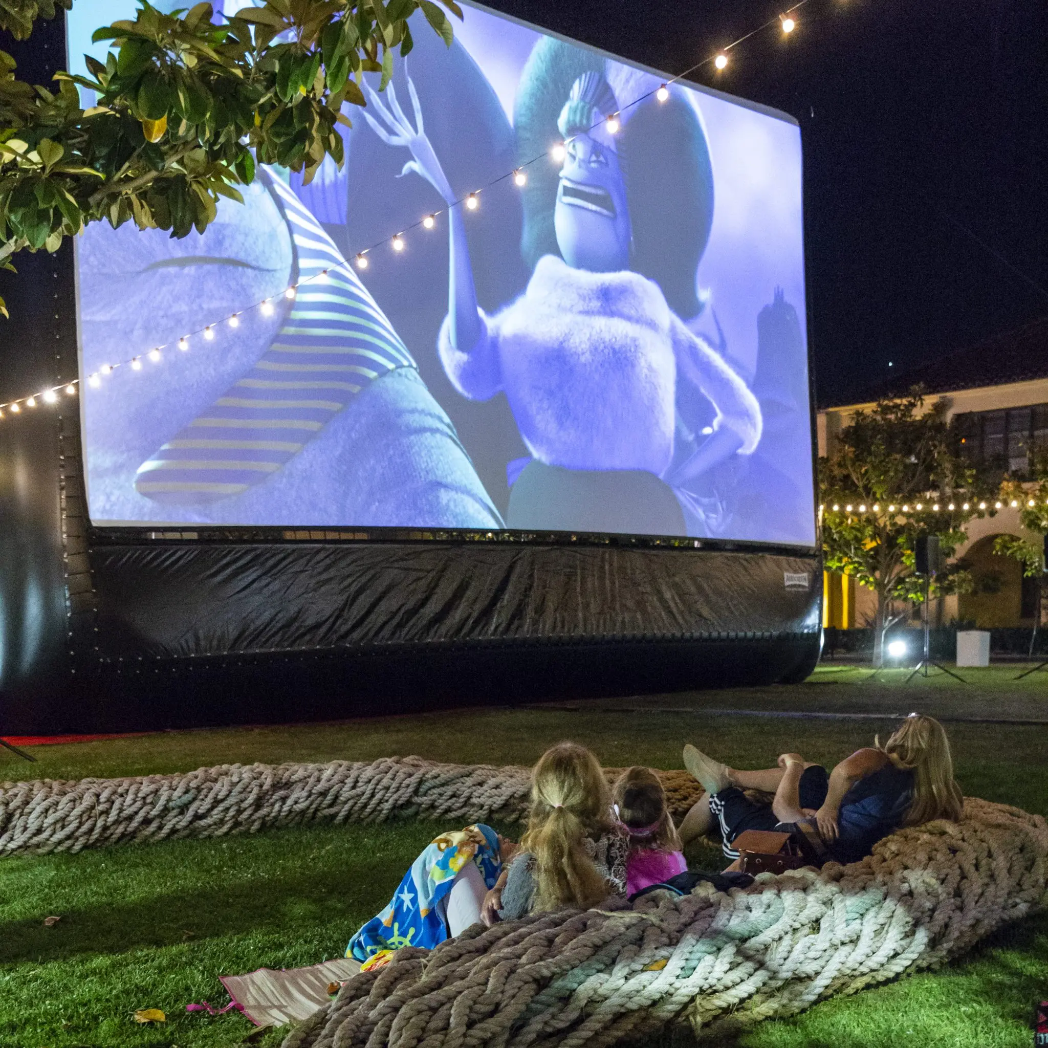 Teamwork Buildings Inflatable Movie Screen Backyard Open Air Inflatable Cinema Inflatable Projector Screen for Party
