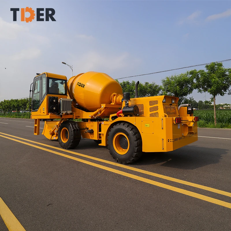 TDER self loading mobile concrete mixer trailer 2.6 cbm transit mud mixer truck with bucket pump machine