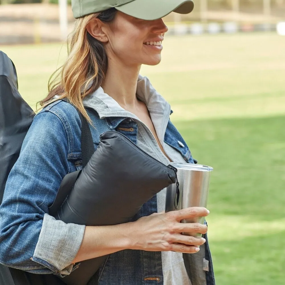 New Design Multi-purpose Waterproof Camping Blanket Moisture-proof Portable Compact Outdoor Travel Quilted Puffy Down Blanket