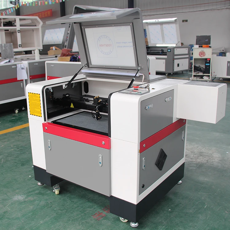 2024 40w Mini grabadora laser/ Maquina de grabado laser