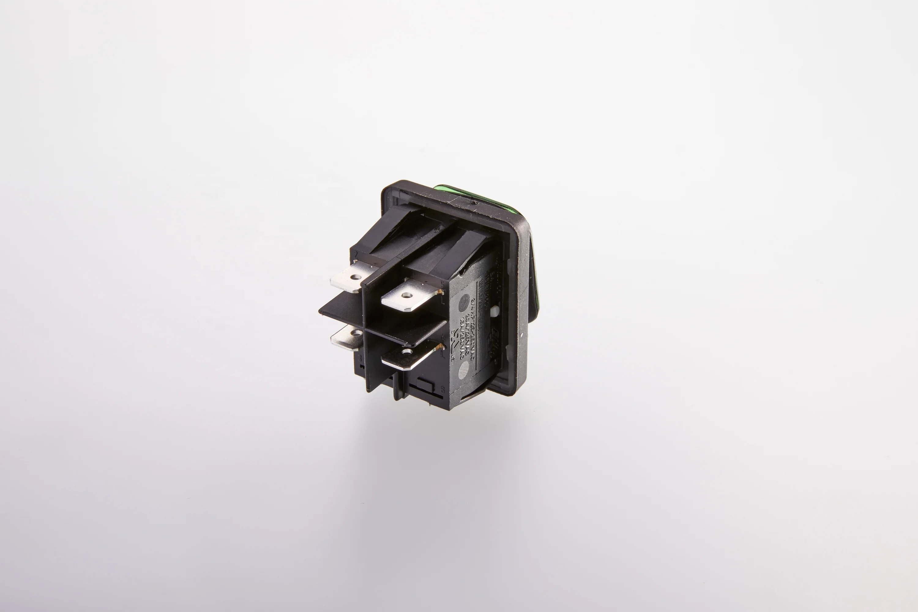 Водонепроницаемый переключатель Everel B4MASK