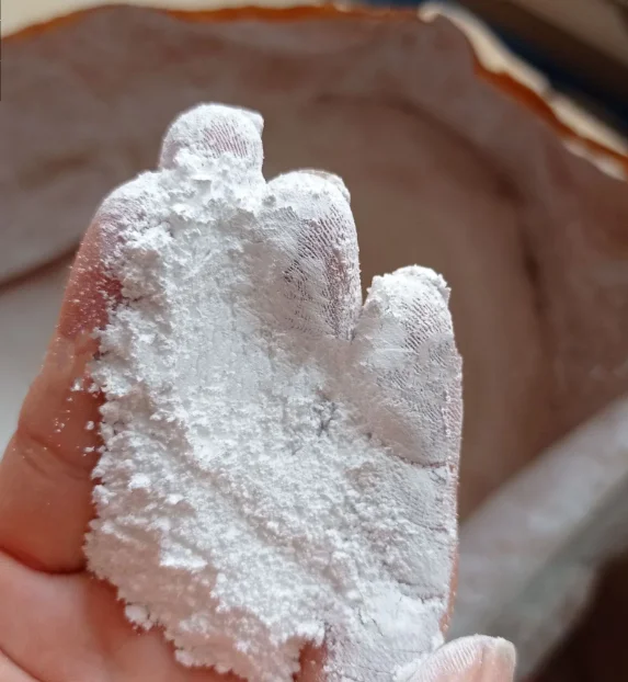 good quality plastic white powder pipe grade pvc resin s-60 s-65 s-70 reliance pvc resin best price