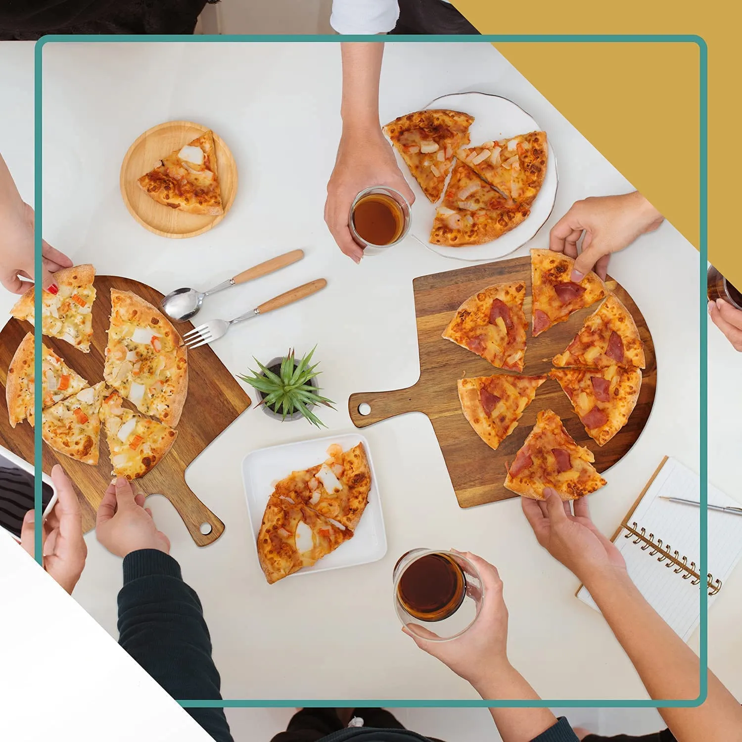 Customized Acacia Wood Pizza Cutting Board Charcuterie Platter Thin Slanted Edge Pizza Serving Trays