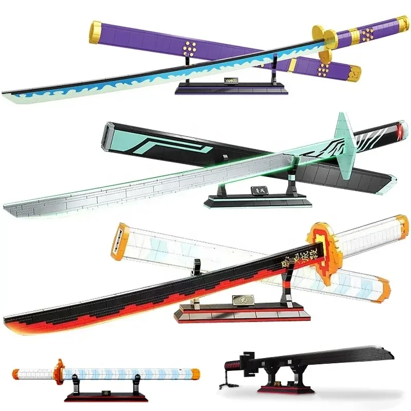 Creative Weapon Plastic Luminous Samurai Anime Zoro Katana Demon Slayer Sword Connection DIY Bricks Toys Building Blocks Sets