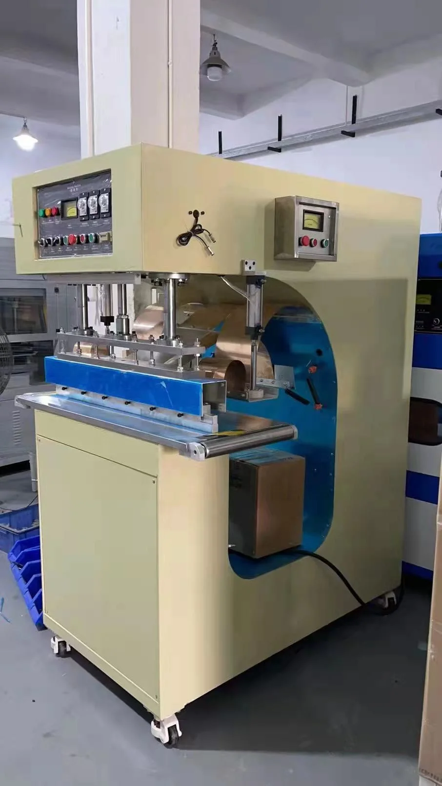 Adjustable rails 10kw/15kw  high frequency welding machine suit for any fabric