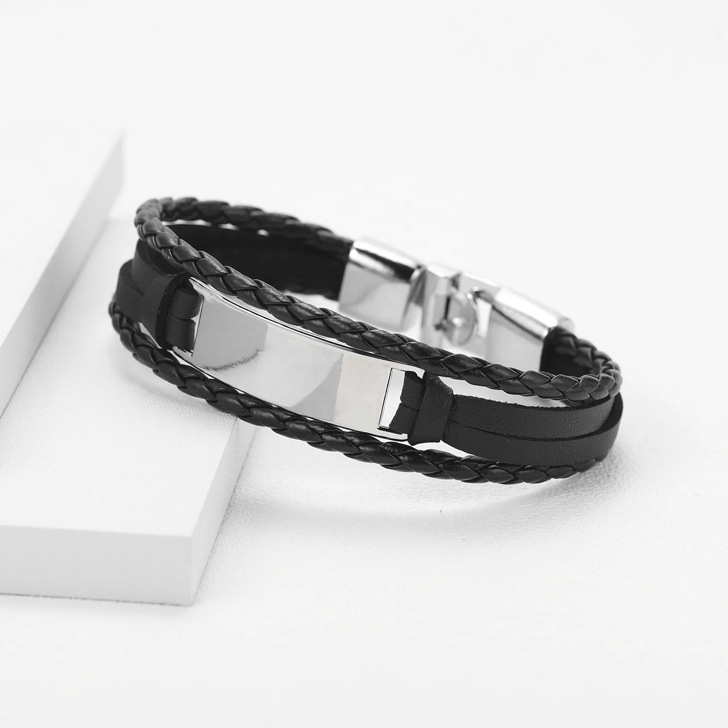Fashion Leather Bracelet with Name Multi -layer Engraved Leather Bracelet For Men Personalized Gifts for Man
