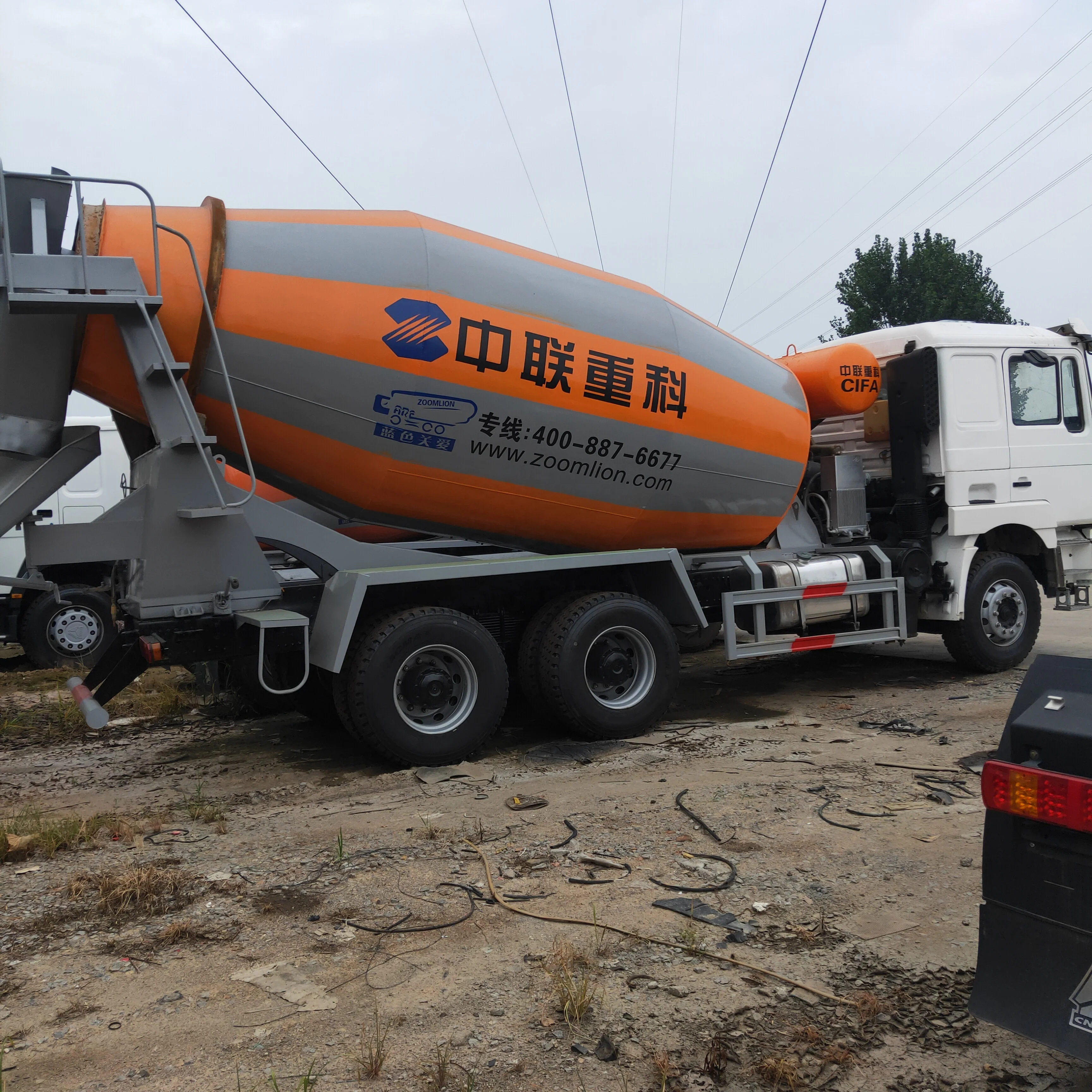 Б/у Бетономешалка Sino Sachman F3000 6x4 грузовик для бетономешалки перевозки бетона строительный 14 куб. М с цементным