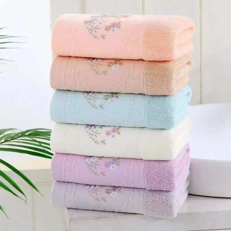 
hot sale Hajj gift towel with boder comb cotton high quality jacquard bath towel with flower embroidery logo 32s/2 