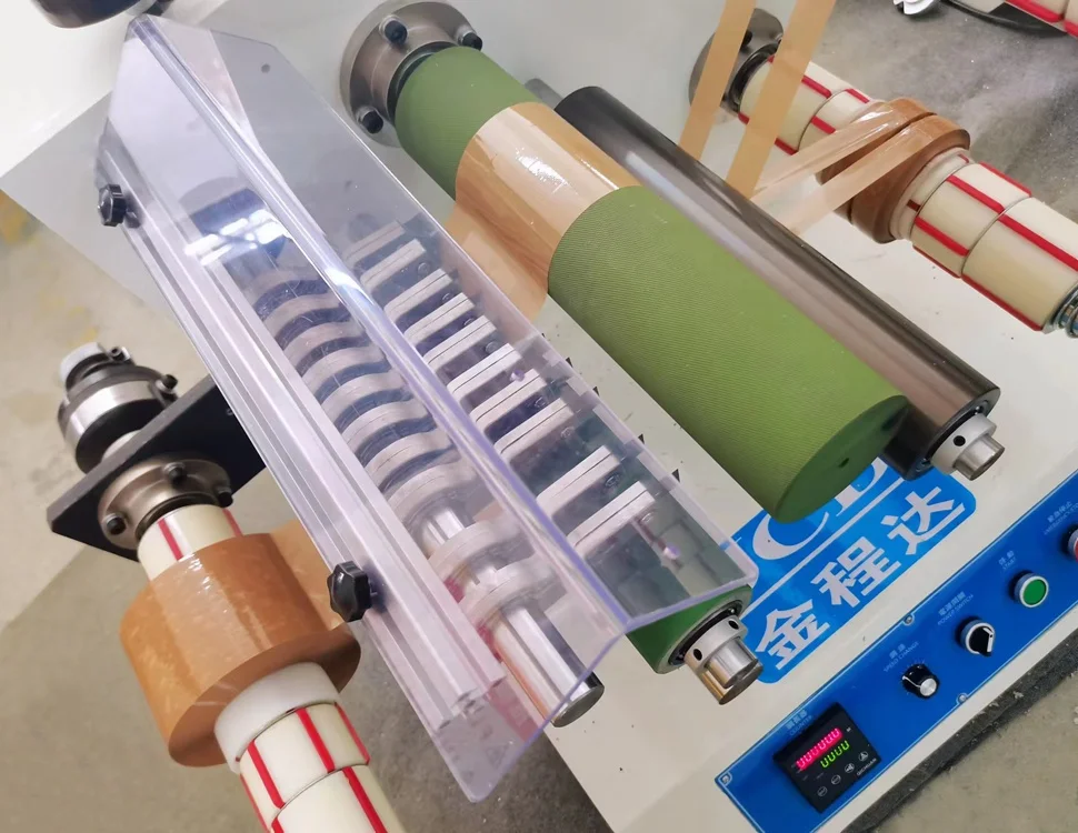 Mini BOPP gum tape roll cutting and rewinding machine