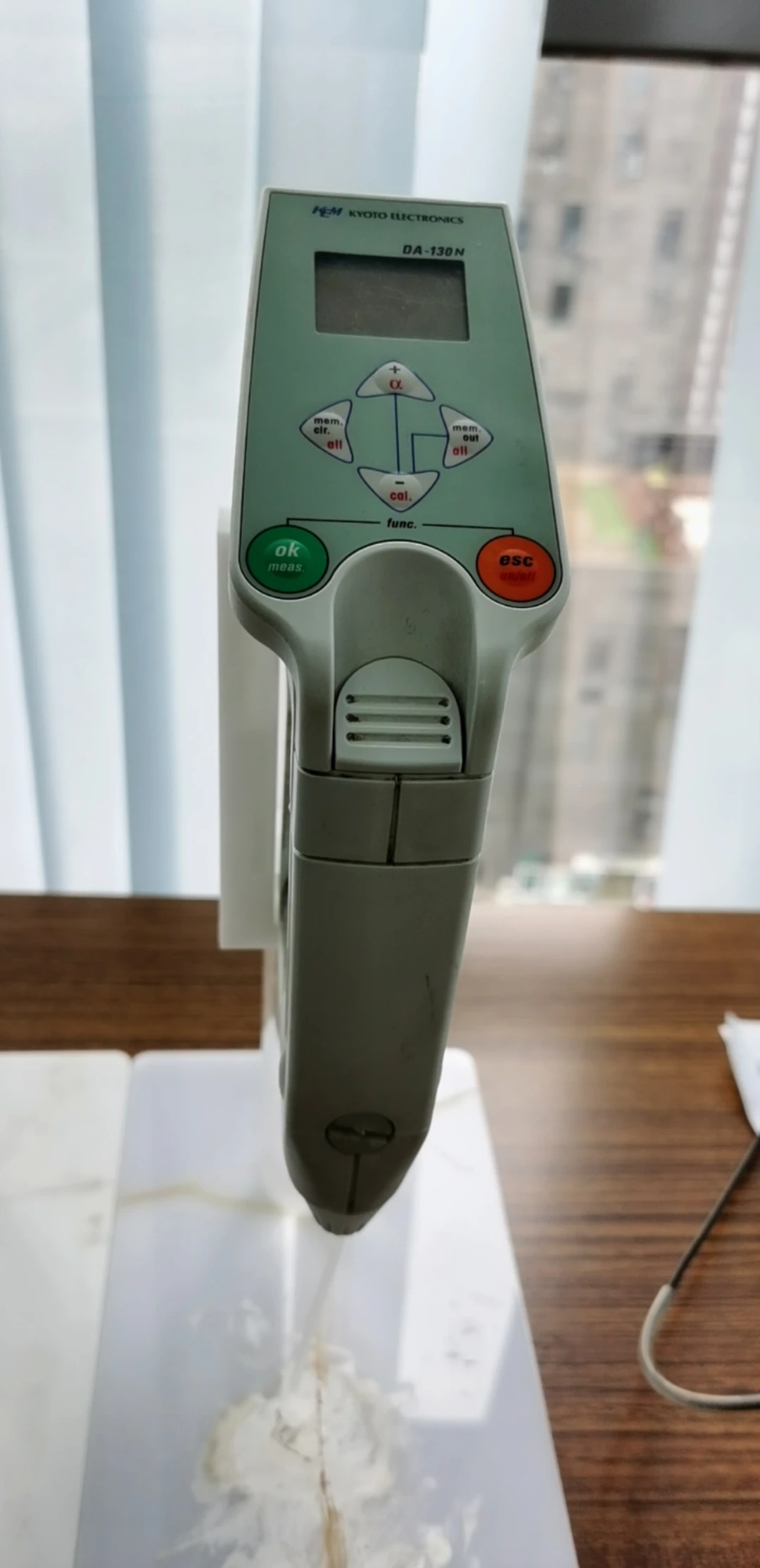 Hand carry Specific Gravity Meter in Liquid