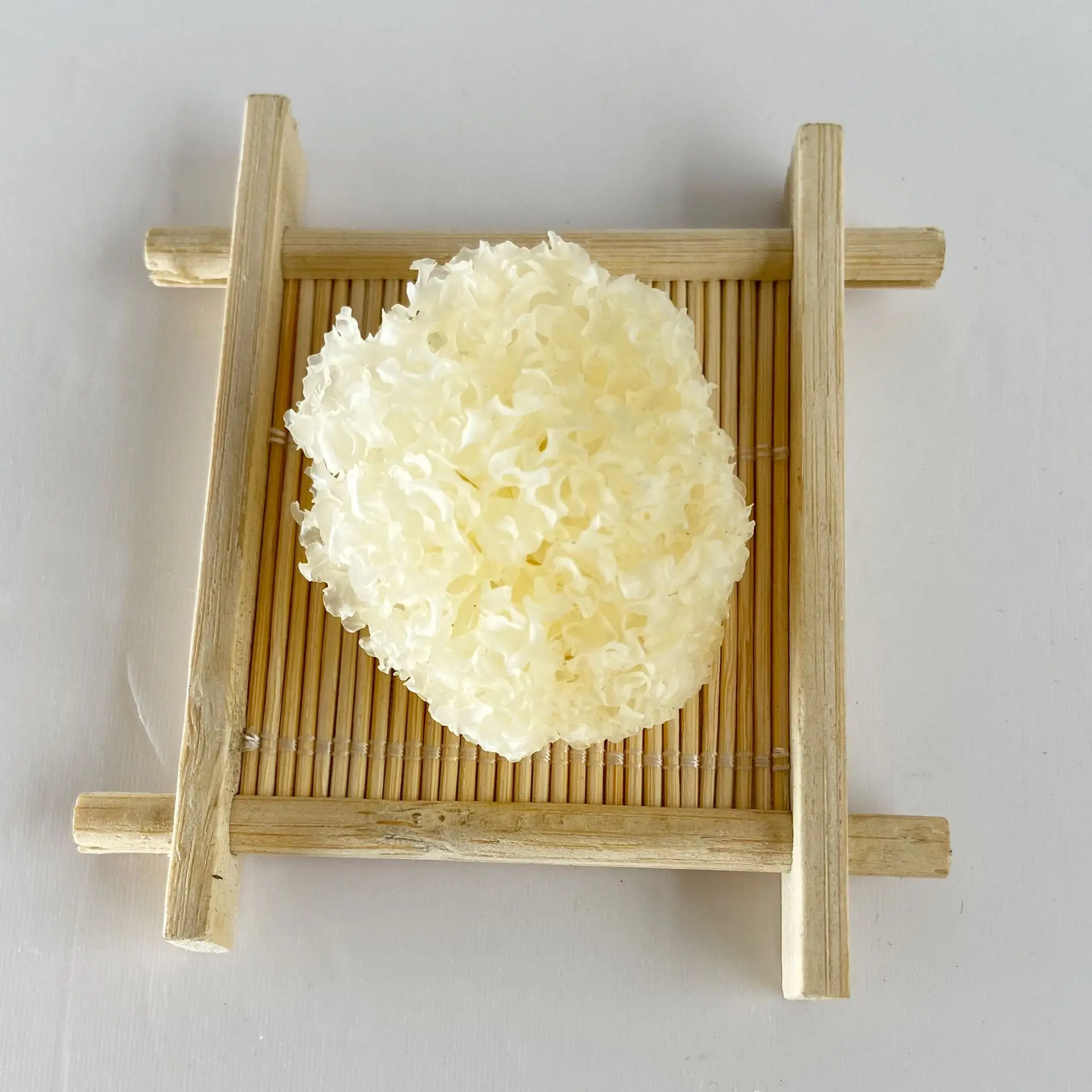 Wholesale Snow Fungus Tremella Mushrooms Dried Tremella Snow Fungus