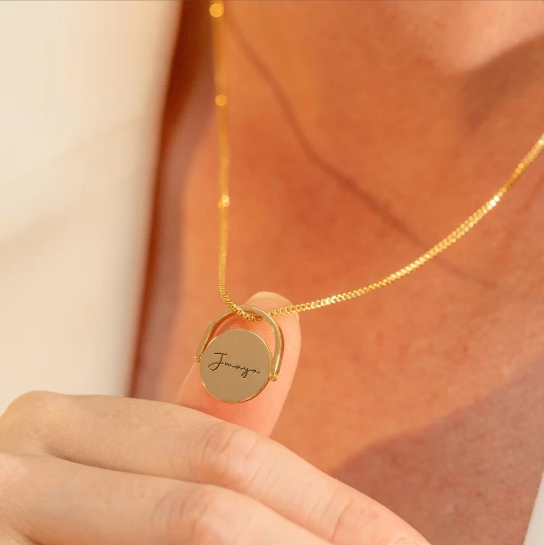 Customized Wholesale 18k Gold Plated Flip Disc Necklace Customized Name Gold Silver Rose Gold Pendant Necklace