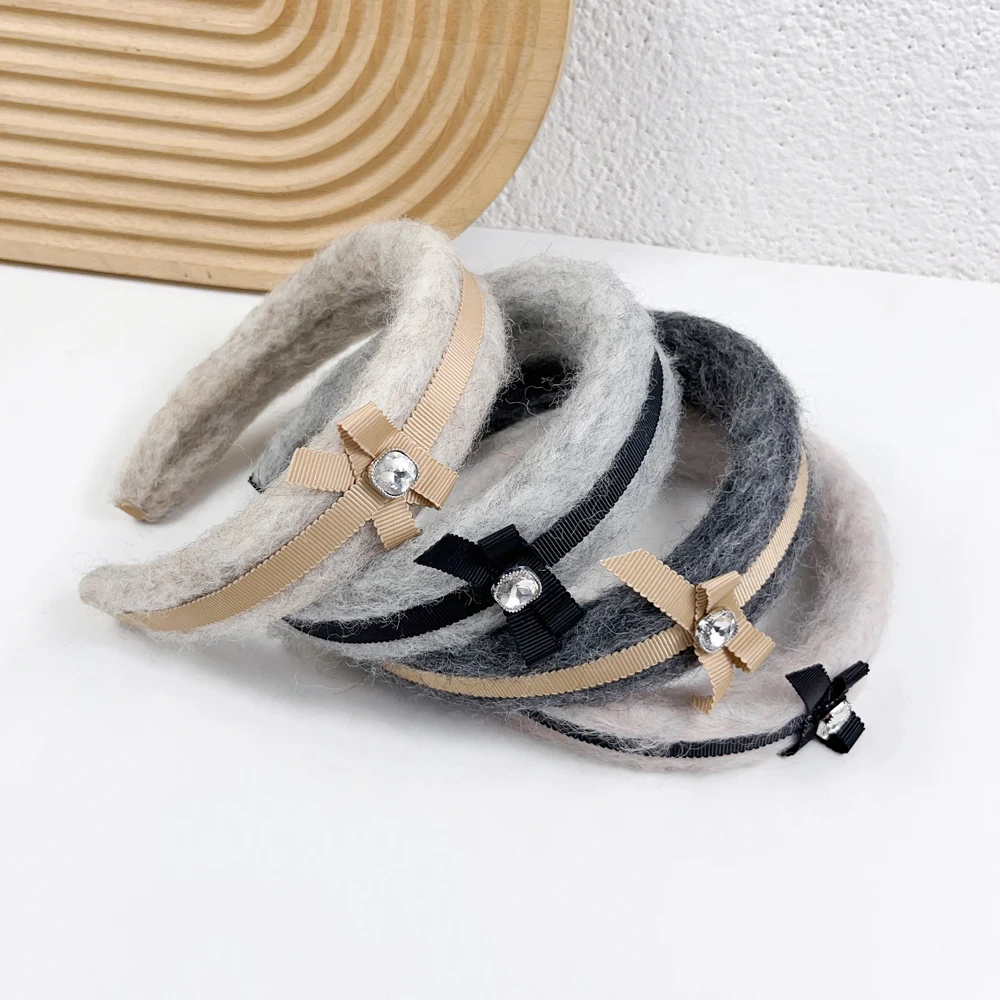 Autumn And Winter New Cashmere Bow Hair Hoops Female Face Non-slip Pressure Hair Card Network Red With Hair Hoops