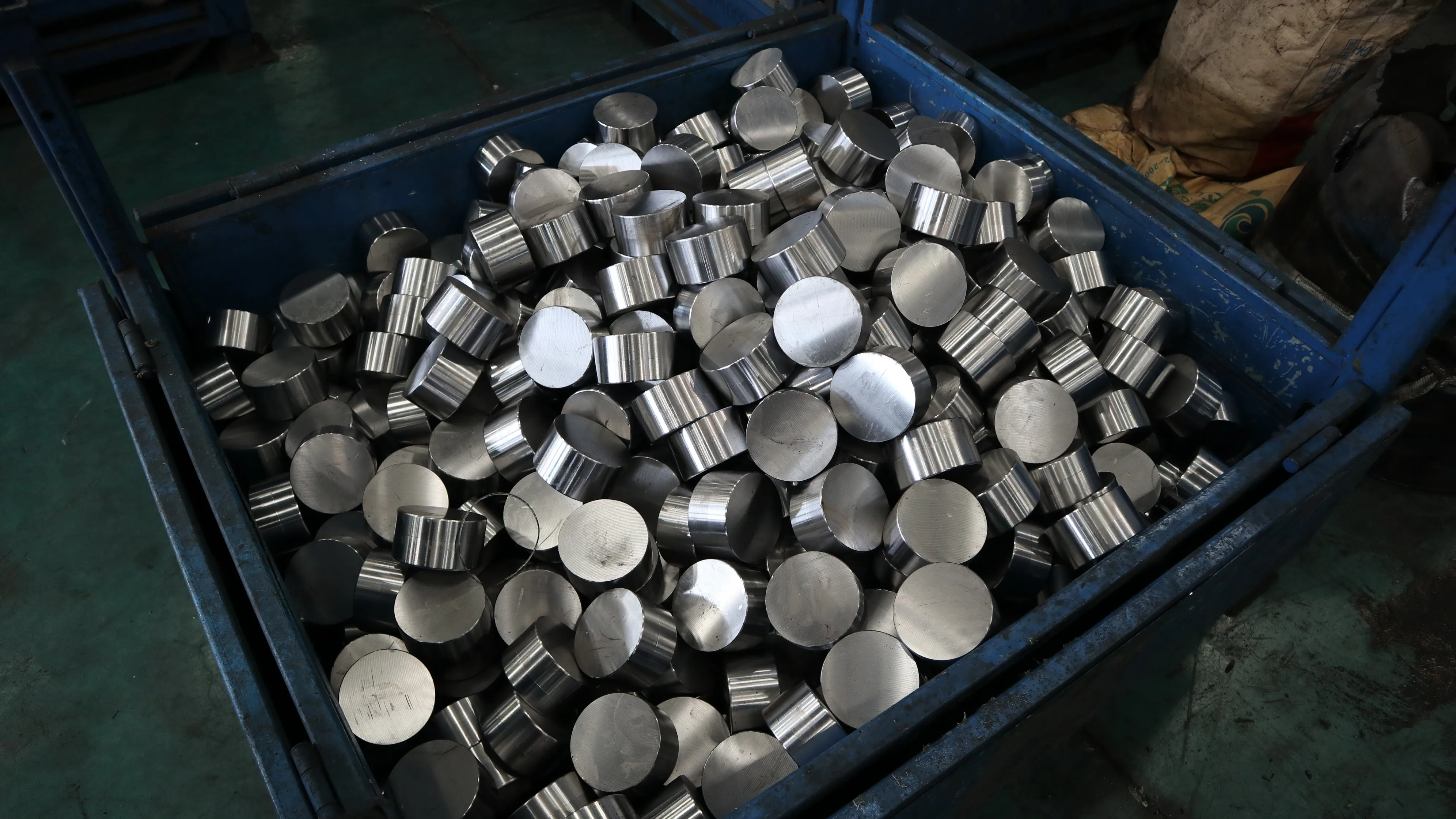 Prestressed concrete beam 12.7mm 15.2mm asphalt wedge anchors for sink