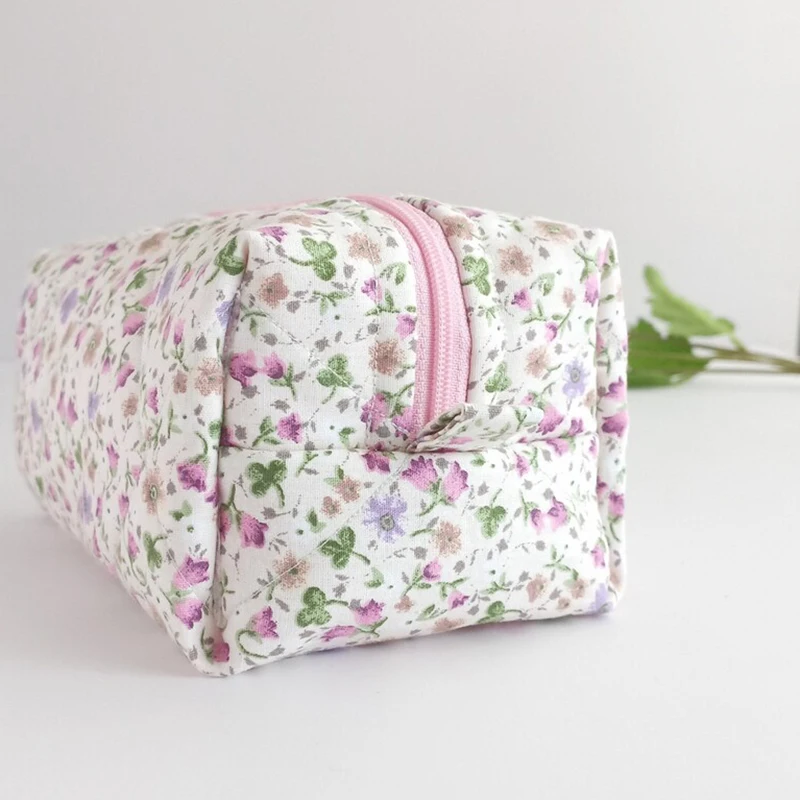 Professional Women Custom Logo Cute Small Towel Cotton Cosmetic Pouch Floral Quilted Makeup Bag