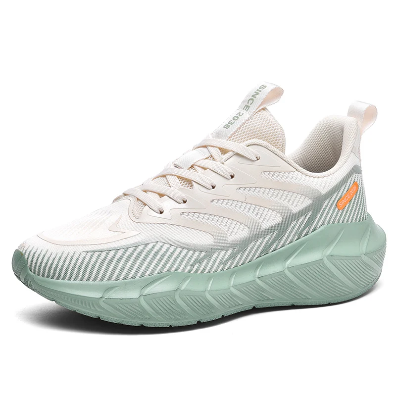 Мужские кроссовки на толстой подошве