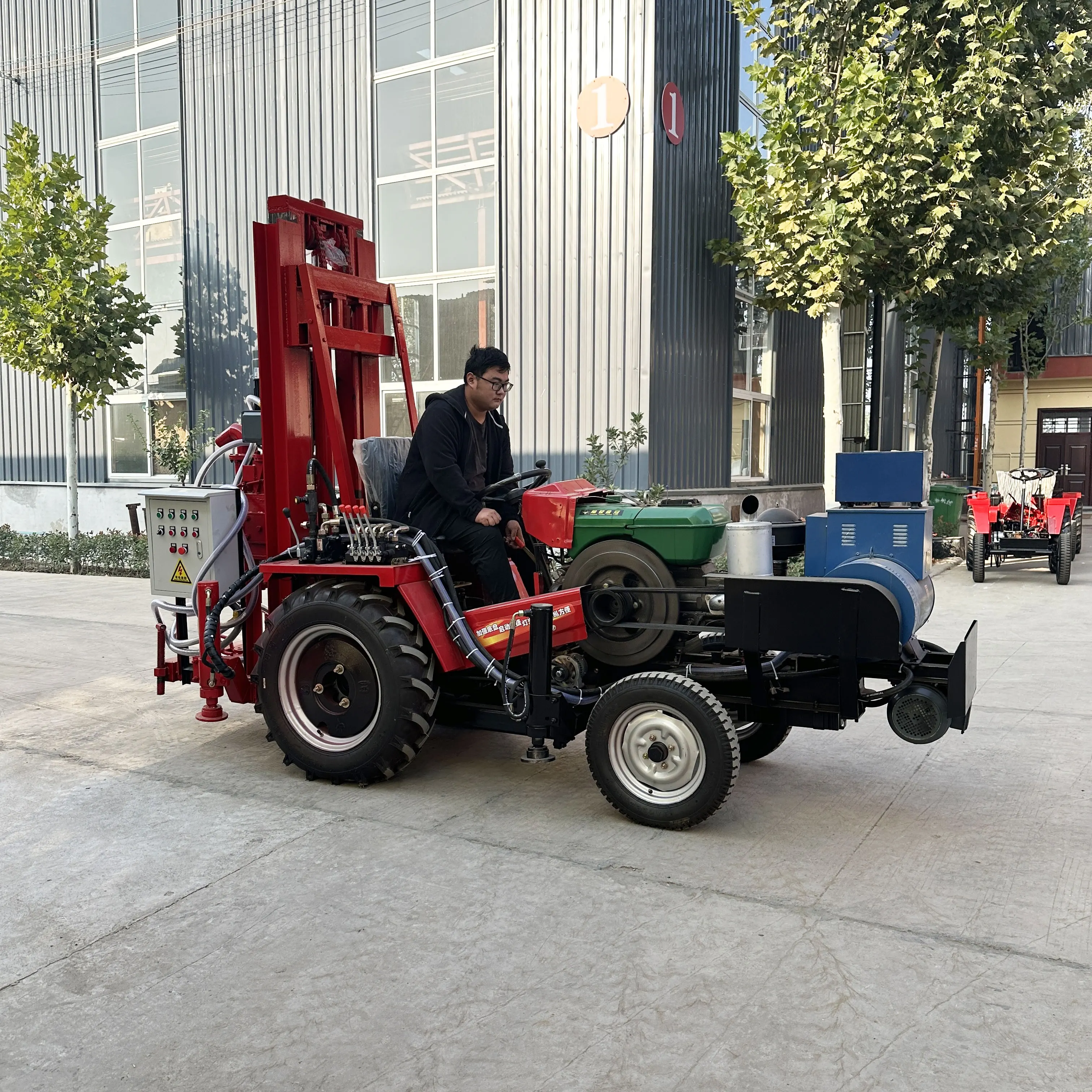 Dolphin Machinery Factory manufactures 150 meter water well drilling rig equipment