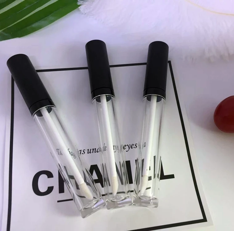 Best price black lipgloss bottle wholesale packaging round empty clear container plastic lip gloss tube