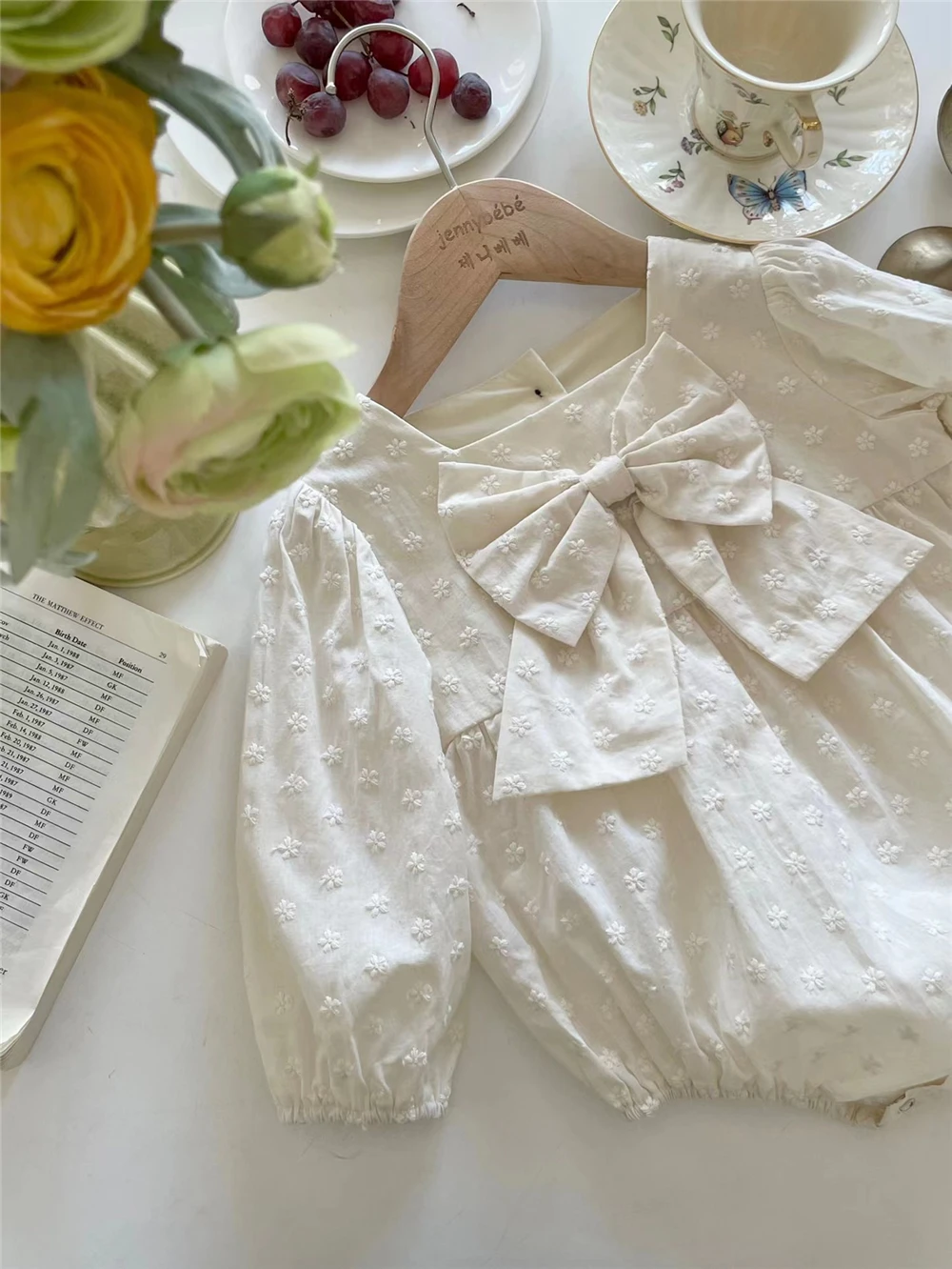 JNFS Latest Designer Baby Girls Romper Flower Embroidery Front Bows Infant Jumpsuits Princess Party Newborn Clothes