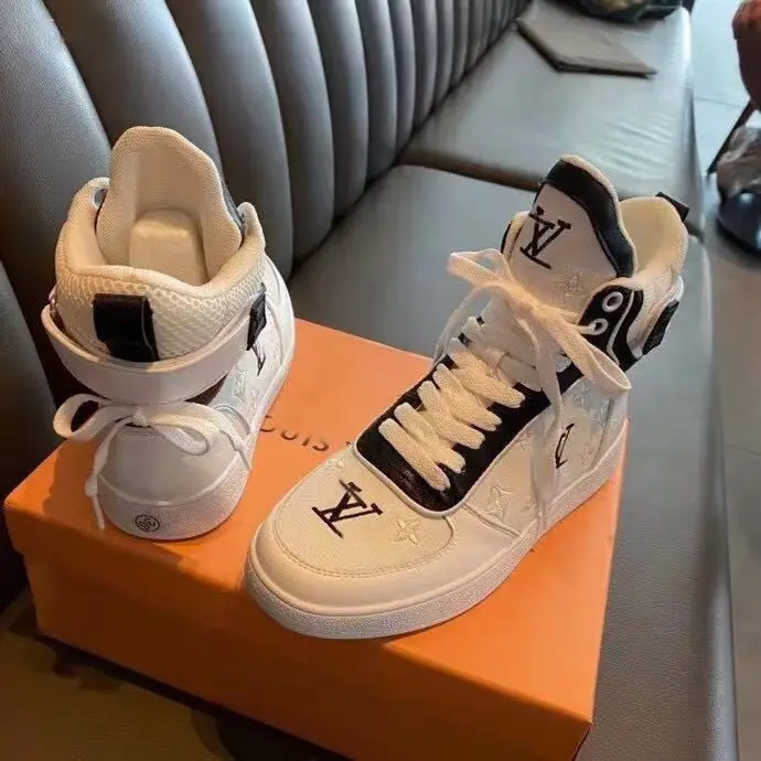 Women Winter Luxury leisure flat sneakers ankle boots white lace on fashion waking style new arrival hiking boots