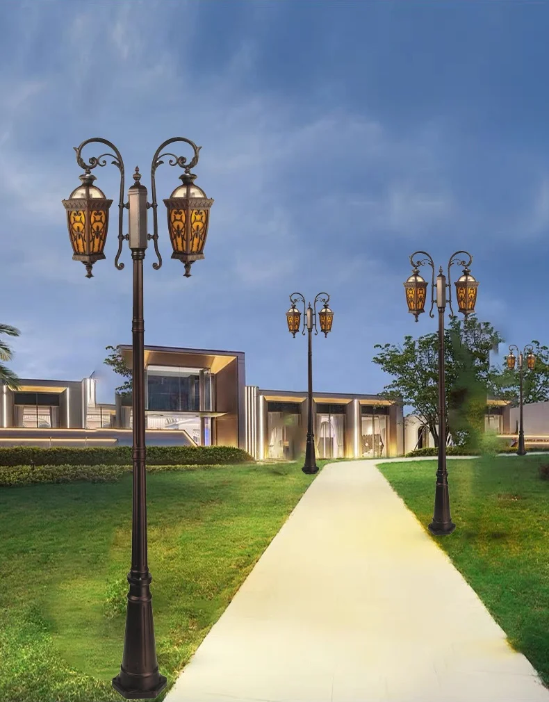 European style large outdoor garden lamp waterproof IP54 outdoor street lamp for landscape lighting of parks and villas