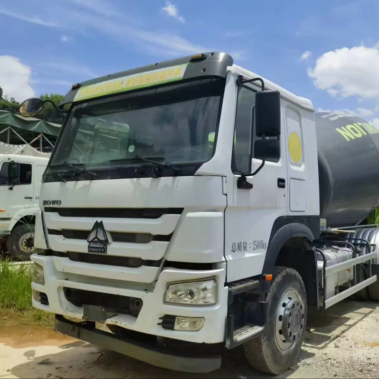 2018 Zoomlion Used China Heavy Duty Truck Haworth Concrete Mixer Truck For Sale 3 Axle 12 Square Transportation Trucks