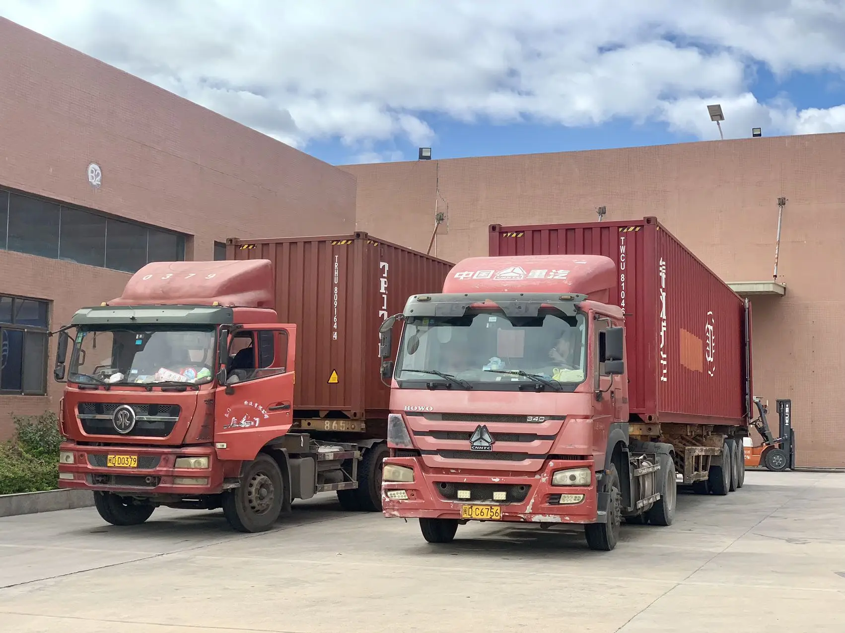 Hot Sale Free Samples Factory Price Adult Diapers Highly Absorbent Diapers for Elderly Soft Breathable Diapers for Adult