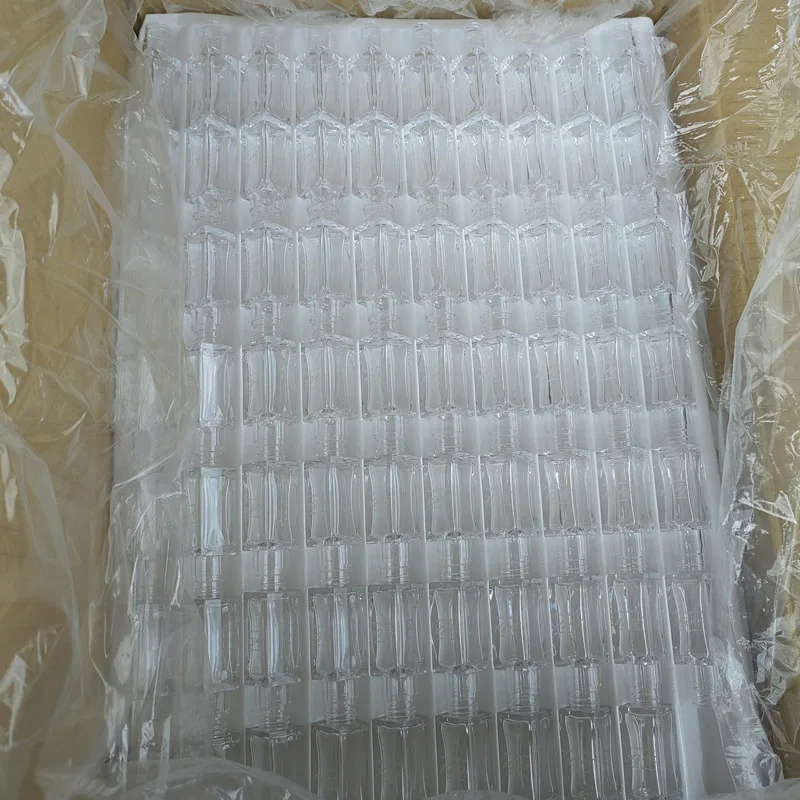 hot sale 6ml 8ml big brush lip gloss tubes lip oil round lid square tube PET material lip oil tube