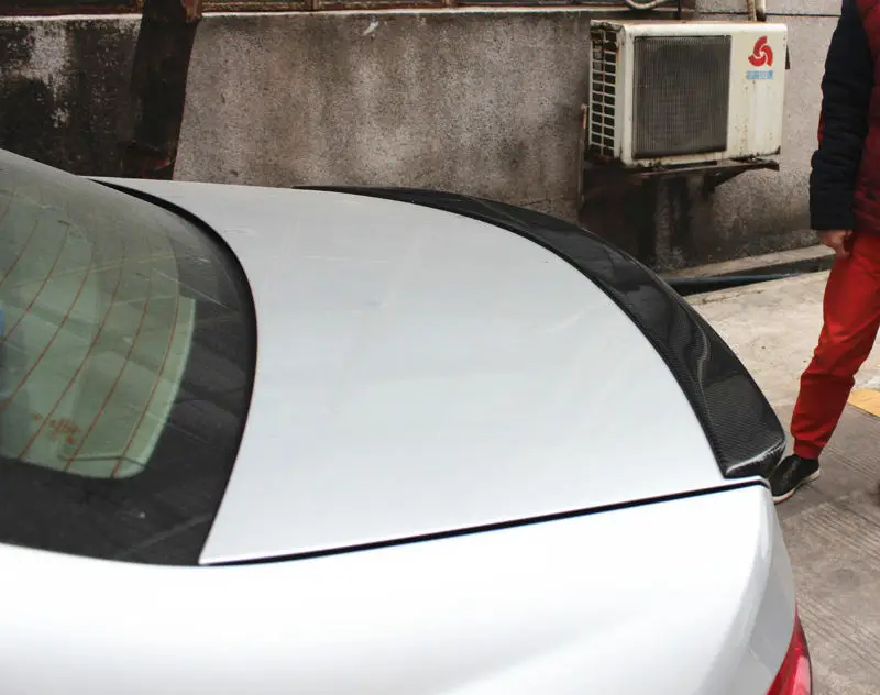 High Quality Carbon Fiber Car Rear Lip Spoiler For BENZ C CLASS W204 2 Doors AMG Style 2007-2013