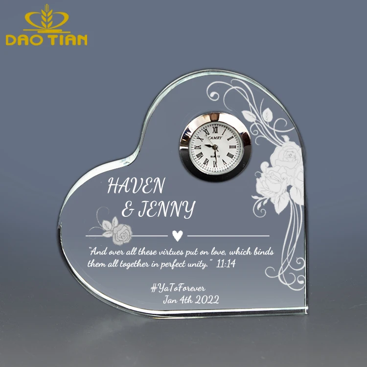 DT-R099 wholesale clear crystal Heart Shaped clock customized innovation image Crystal Photo as Wedding favors