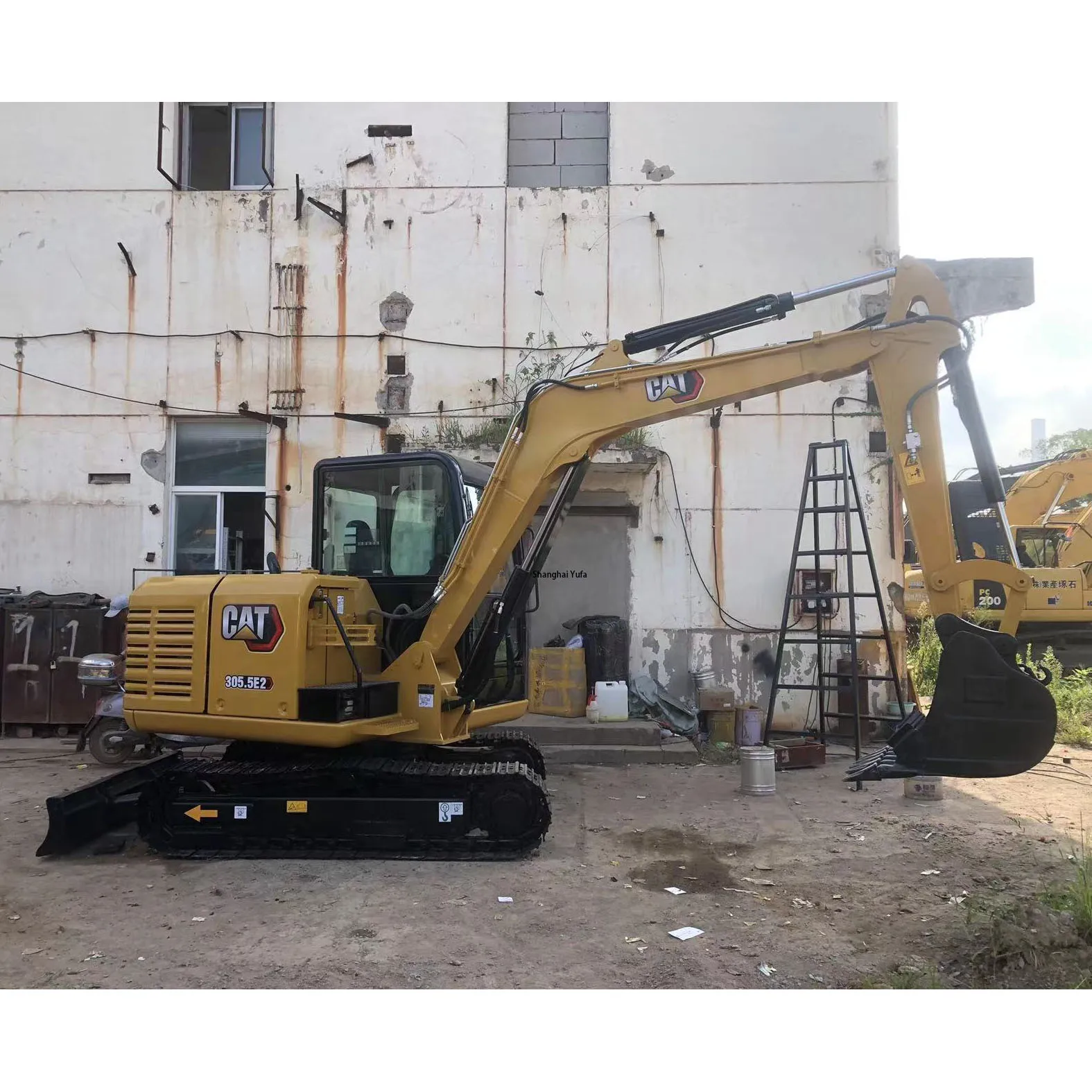 5-тонный экскаватор Second Hand CAT Caterpillar 305.5E в 90% новый подержанный гусеничный по низкой цене