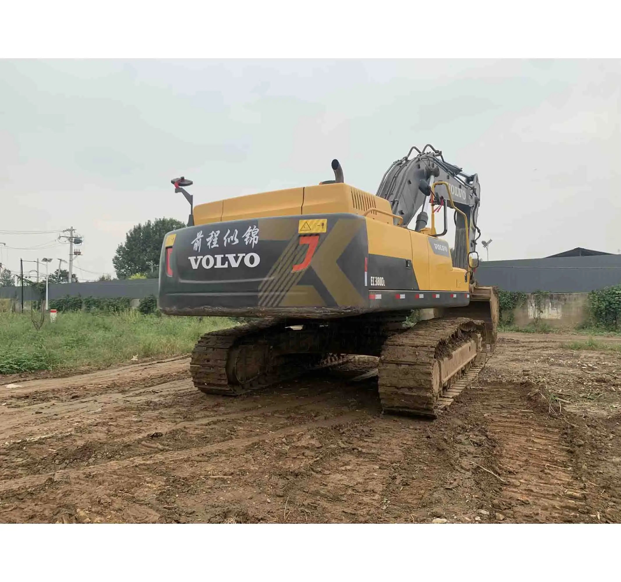 Low price used volvo ec380dl for sale.low price and good condition second hand volvo ec380dl