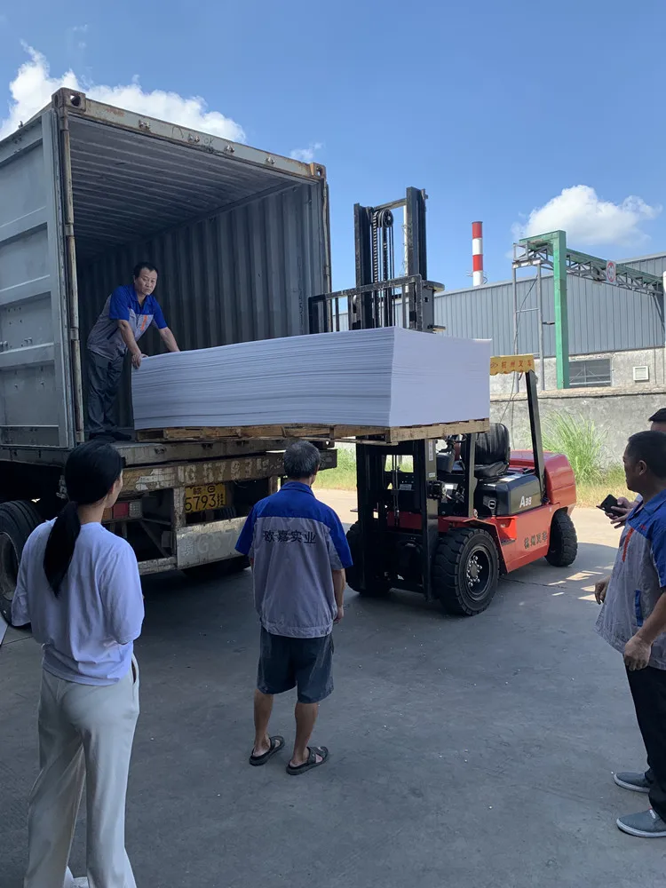 Factory direct pmma cast panels acrylic cast sheet free sample