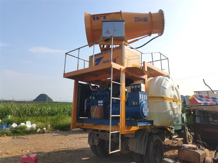 Manufacturers of the latest agricultural pesticides multi-function sprayer The fruit tree spray insecticide machine remotely