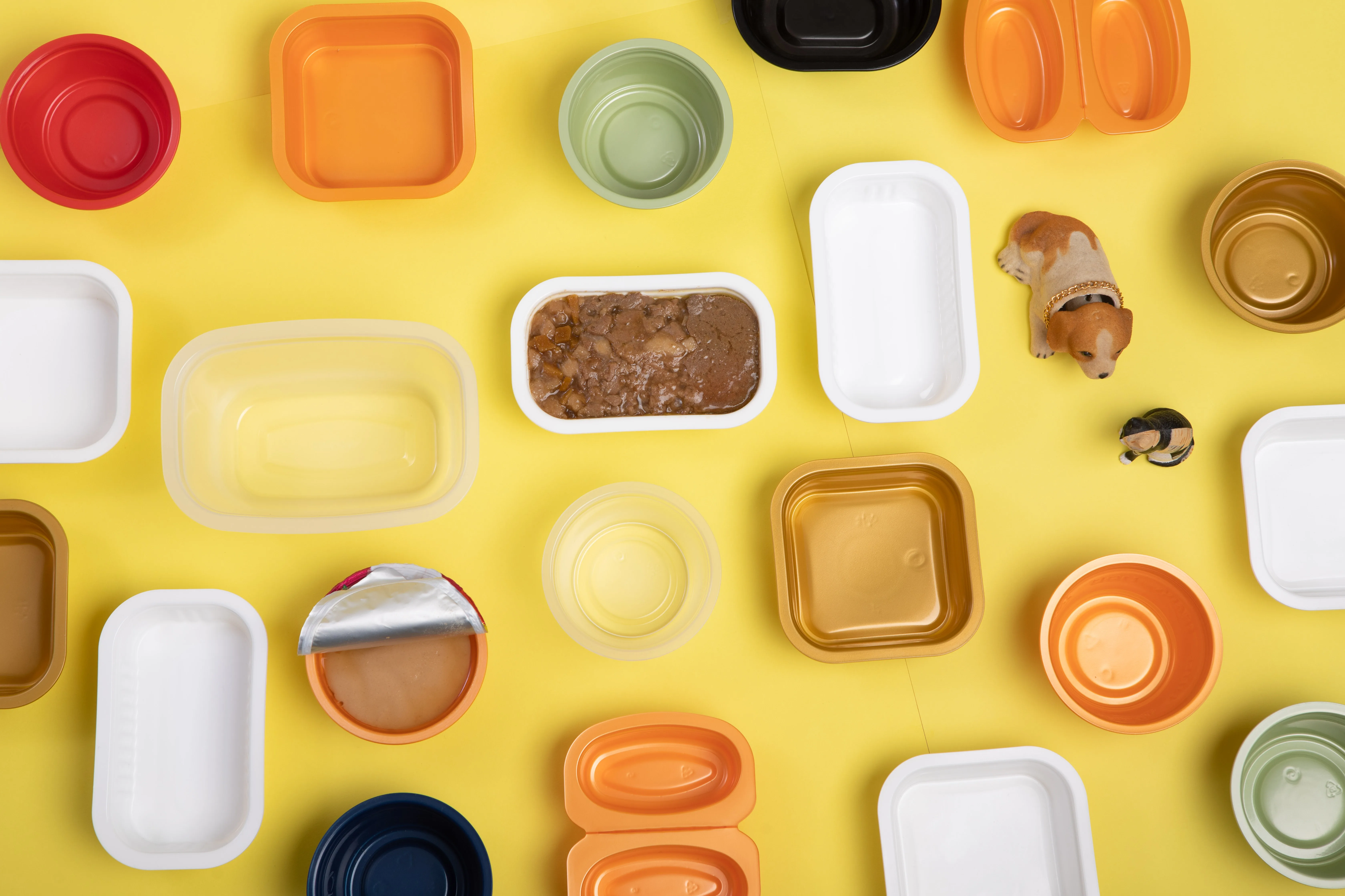 
Plastic High Barrier EVOH Disposable Tray 130ml Plastic Cup Wet Pet Food Packaging 