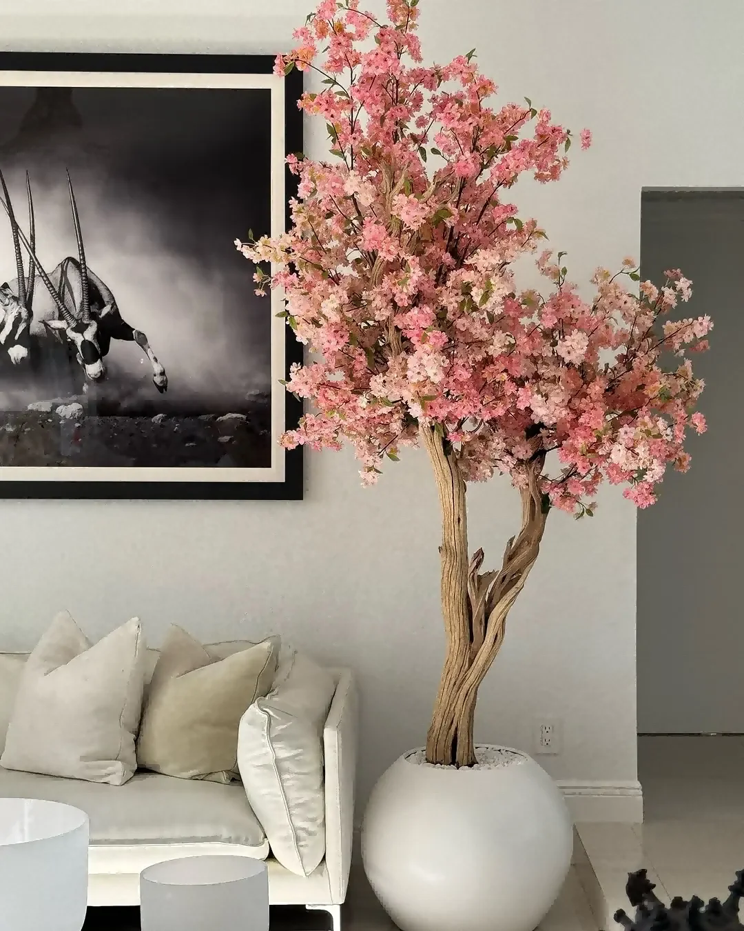Tik Tok YouTube Instagram Latest Hot Sale Custom Made Pink White Artificial Cherry Blossom Tree For Home Indoor Decor