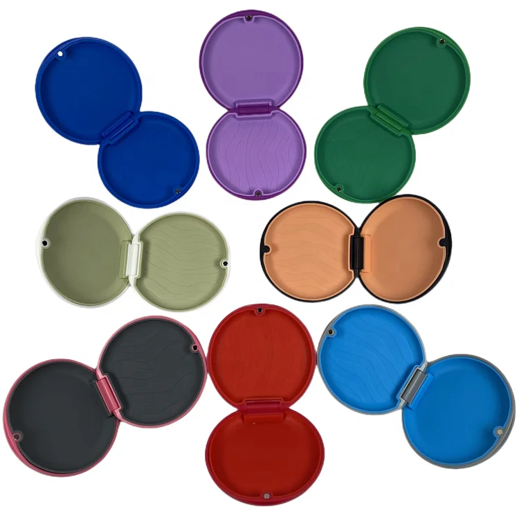 New orthodontic invisible brace aligner chewies retainer case